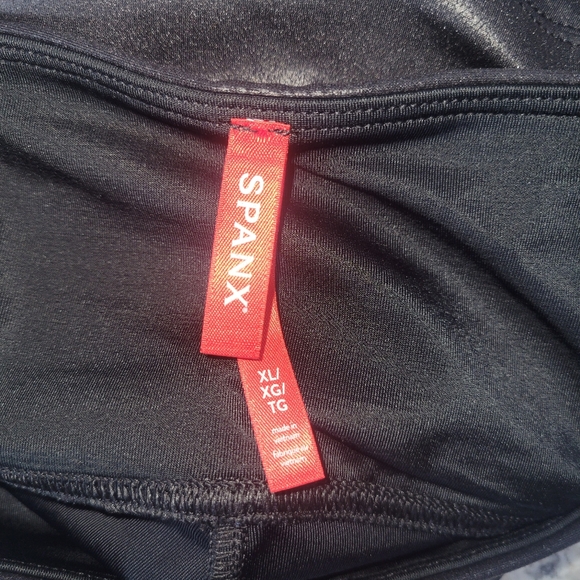 Spanx Faux leggings - Picture 2 of 2